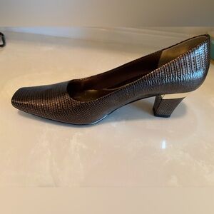 Cognac Lizard Print Heels